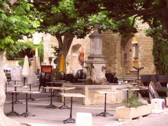 Soleil Et Ombre Hotel Villedieu  Buitenkant foto